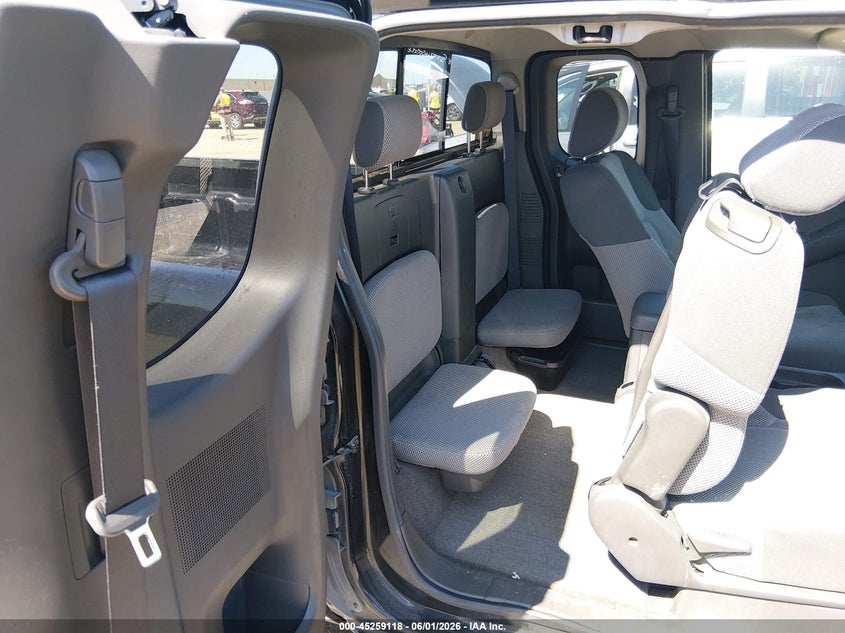 2009 Suzuki Equator VIN 5Z6BD06T59C410465 IAAI salvage auction — RIGHT FRONT, Salvage (Kansas), sold $175 on 2026-07-24 (photo 8)