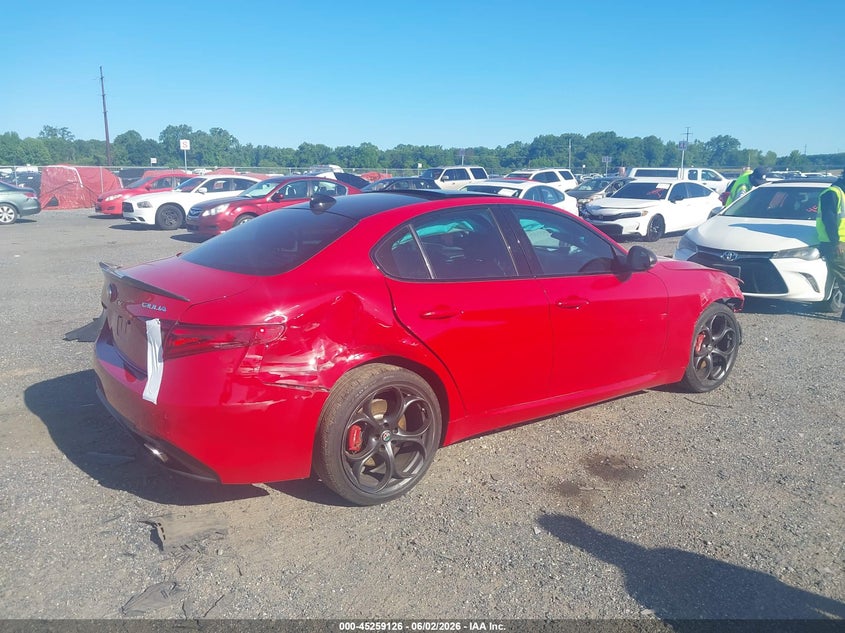 2017 Alfa romeo Giulia VIN ZARFAEEN2H7537437 IAAI salvage auction — RIGHT FRONT, Salvage Title, sold $2,500 on 2026-07-13 (photo 4)
