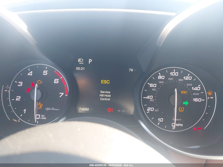 2017 Alfa romeo Giulia VIN ZARFAEEN2H7537437 IAAI salvage auction — RIGHT FRONT, Salvage Title, sold $2,500 on 2026-07-13 (photo 7)