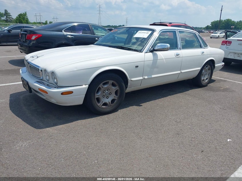 2003 Jaguar Xj series VIN SAJDA14C33LF58666 IAAI salvage auction — FRONT END, Clear (Tennessee), sold $450 on 2026-07-07 (photo 2)
