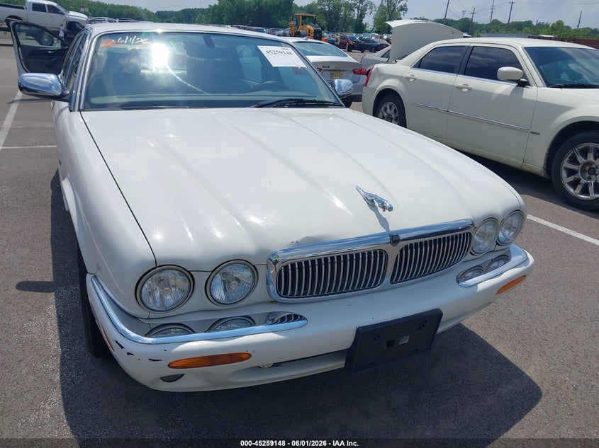 2003 Jaguar Xj series VIN SAJDA14C33LF58666 IAAI salvage auction — FRONT END, Clear (Tennessee), sold $450 on 2026-07-07 (photo 6)