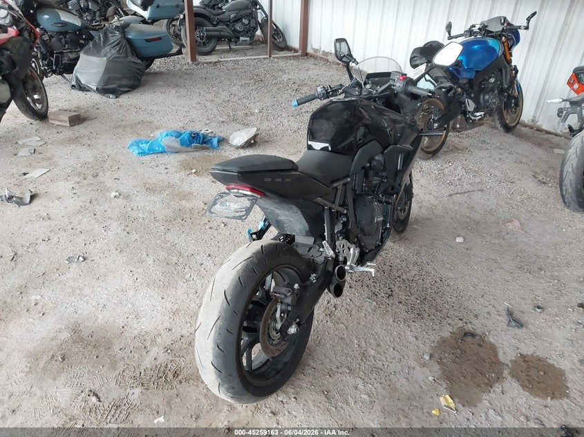 2025 Suzuki Gsx VIN JS1EM13B4S7100488 IAAI salvage auction — LEFT FRONT, Salvage Title, sold $2,075 on 2026-07-14 (photo 4)
