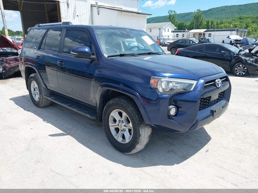 2020 Toyota 4runner VIN JTEBU5JR7L5825947 IAAI salvage auction — LEFT SIDE, Salvage Title, sold $9,700 on 2026-07-08 (photo 1)