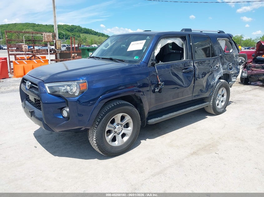 2020 Toyota 4runner VIN JTEBU5JR7L5825947 IAAI salvage auction — LEFT SIDE, Salvage Title, sold $9,700 on 2026-07-08 (photo 2)
