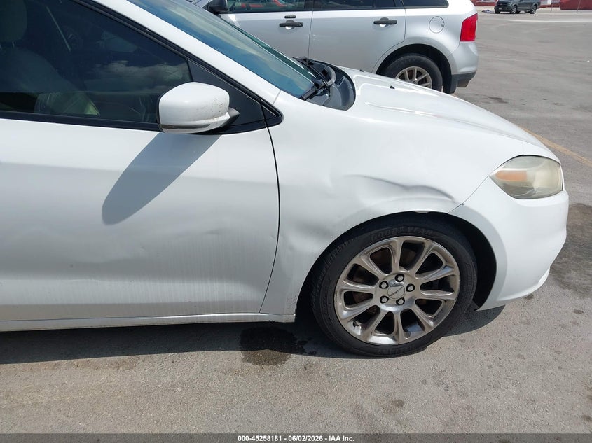2013 Dodge Dart VIN 1C3CDFCA5DD132568 IAAI salvage auction — RIGHT SIDE, Salvage Title, sold $650 on 2026-08-01 (photo 6)