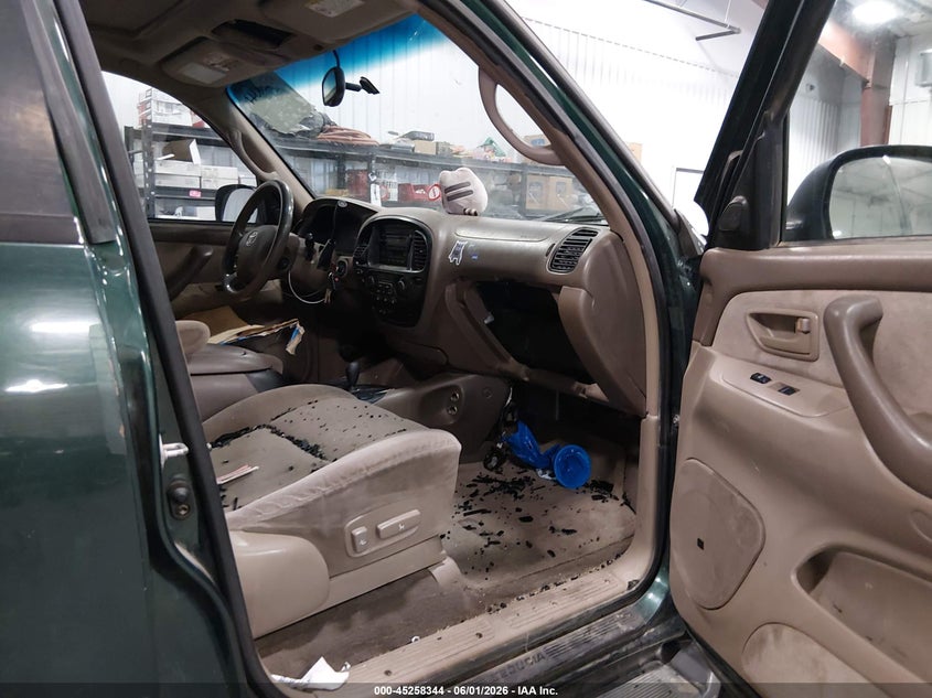 2003 Toyota Sequoia VIN 5TDBT44A13S163915 IAAI salvage auction — NORMAL WEAR, Clear (Colorado), sold $450 on 2026-07-15 (photo 5)