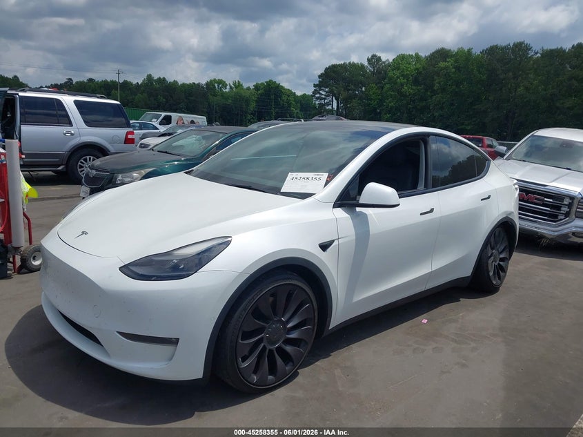 2021 Tesla Model y VIN 5YJYGDEF2MF137600 IAAI salvage auction — REAR END, Salvage (North Carolina), sold $10,400 on 2026-07-31 (photo 2)