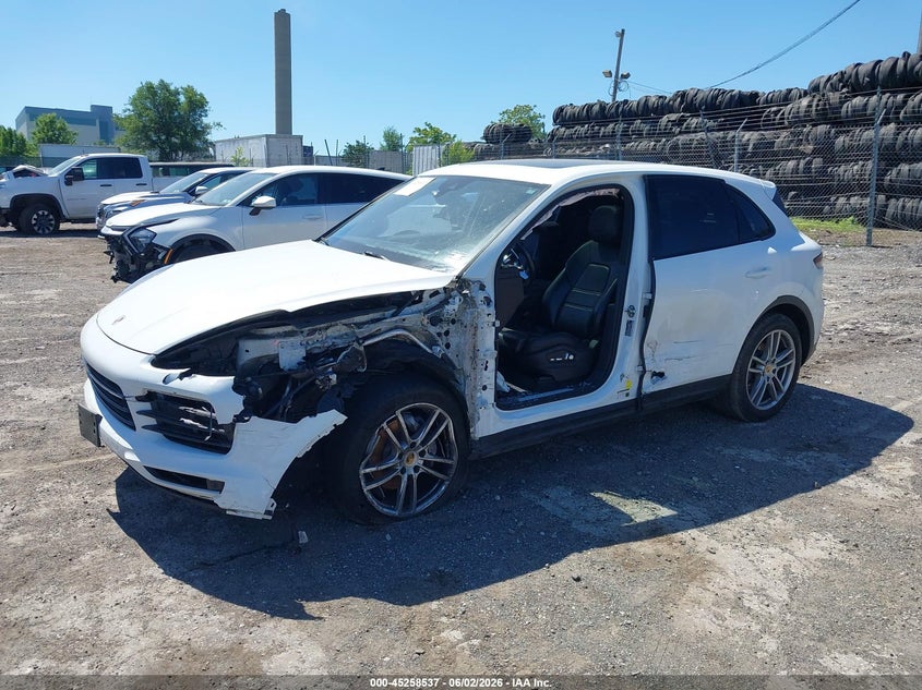 2019 Porsche Cayenne VIN WP1AA2AY6KDA11550 IAAI salvage auction — SIDE, Salvage (Pennsylvania), sold $12,100 on 2026-07-17 (photo 2)