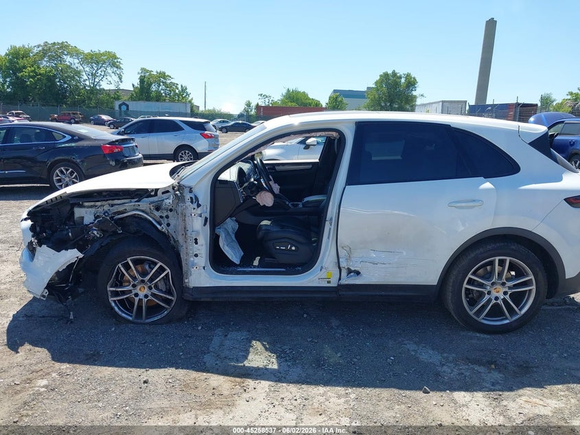 2019 Porsche Cayenne VIN WP1AA2AY6KDA11550 IAAI salvage auction — SIDE, Salvage (Pennsylvania), sold $12,100 on 2026-07-17 (photo 6)