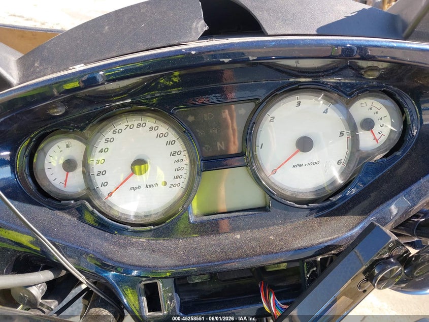 2012 Victory Cross country VIN 5VPDW36N6C3001419 IAAI salvage auction — FRONT & REAR, Salvage Title, sold $1,650 on 2026-07-16 (photo 7)