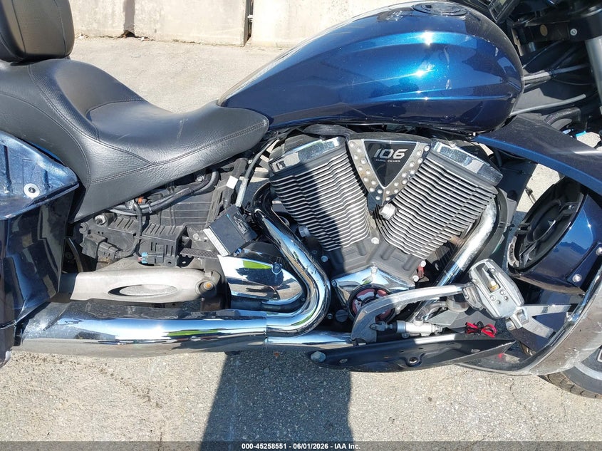 2012 Victory Cross country VIN 5VPDW36N6C3001419 IAAI salvage auction — FRONT & REAR, Salvage Title, sold $1,650 on 2026-07-16 (photo 8)