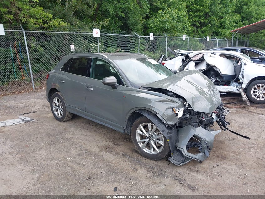 2023 Audi Q3 VIN WA1DECF33P1120220 IAAI salvage auction — FRONT END, Salvage Title, sold $2,350 on 2026-07-20 (photo 1)