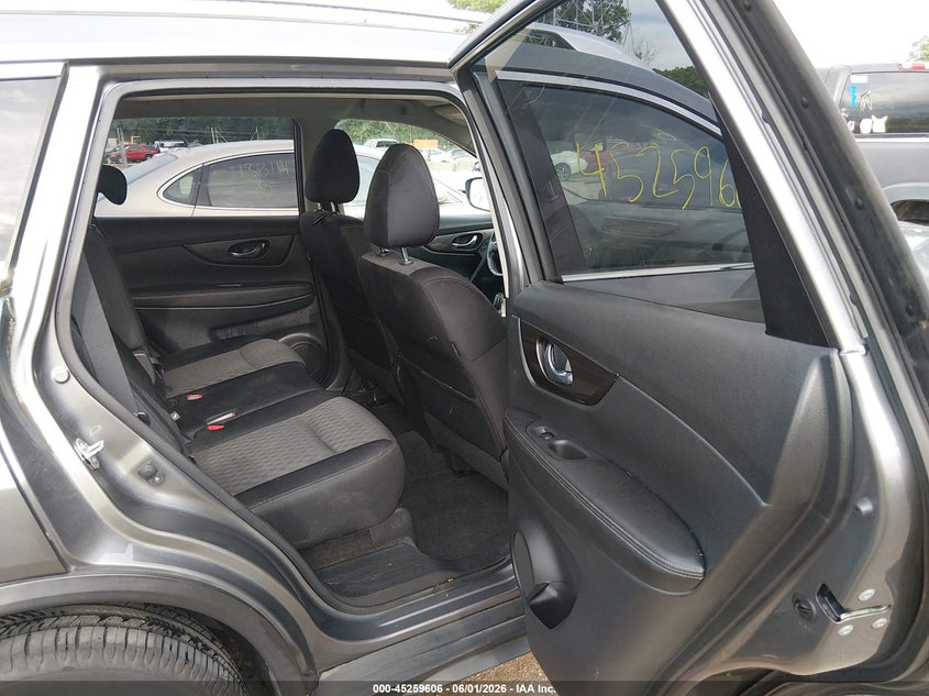 2019 Nissan Rogue VIN JN8AT2MV7KW397529 IAAI salvage auction — RIGHT FRONT, Salvage Title, sold $7,700 on 2026-07-15 (photo 8)