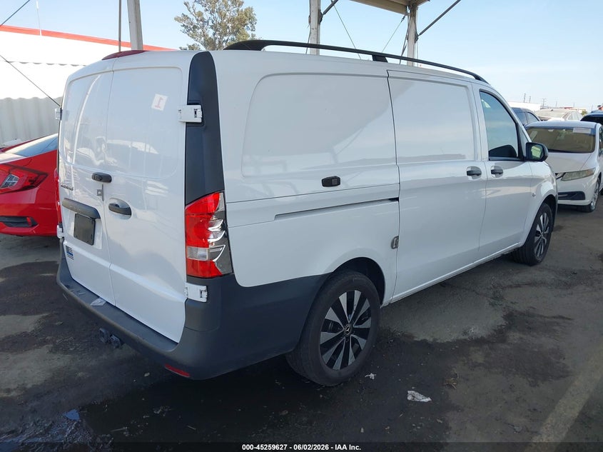 2023 Mercedes-benz Metris VIN W1YV0BEY7P4298481 IAAI salvage auction — UNDERCARRIAGE, Salvage Title, sold $8,650 on 2026-08-10 (photo 4)