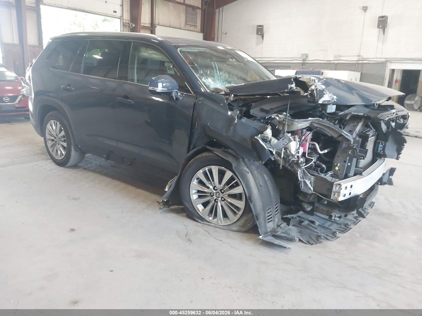 2024 Toyota Highlander VIN 5TDAAAB51RS043885 IAAI salvage auction — RIGHT FRONT, Salvage Title, sold $25 on 2026-07-22 (photo 1)