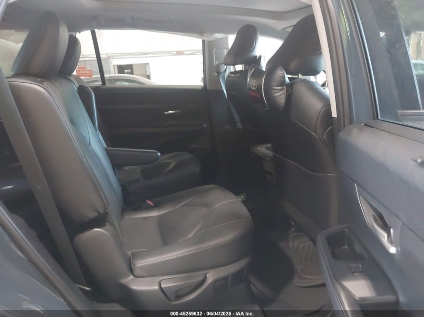 2024 Toyota Highlander VIN 5TDAAAB51RS043885 IAAI salvage auction — RIGHT FRONT, Salvage Title, sold $25 on 2026-07-22 (photo 8)