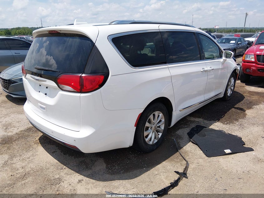 2019 Chrysler Pacifica VIN 2C4RC1BG5KR531704 IAAI salvage auction — FRONT END, Clear (Oklahoma), sold $1,625 on 2026-08-25 (photo 4)