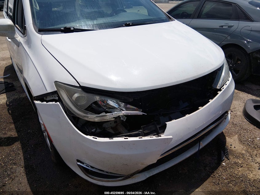 2019 Chrysler Pacifica VIN 2C4RC1BG5KR531704 IAAI salvage auction — FRONT END, Clear (Oklahoma), sold $1,625 on 2026-08-25 (photo 6)