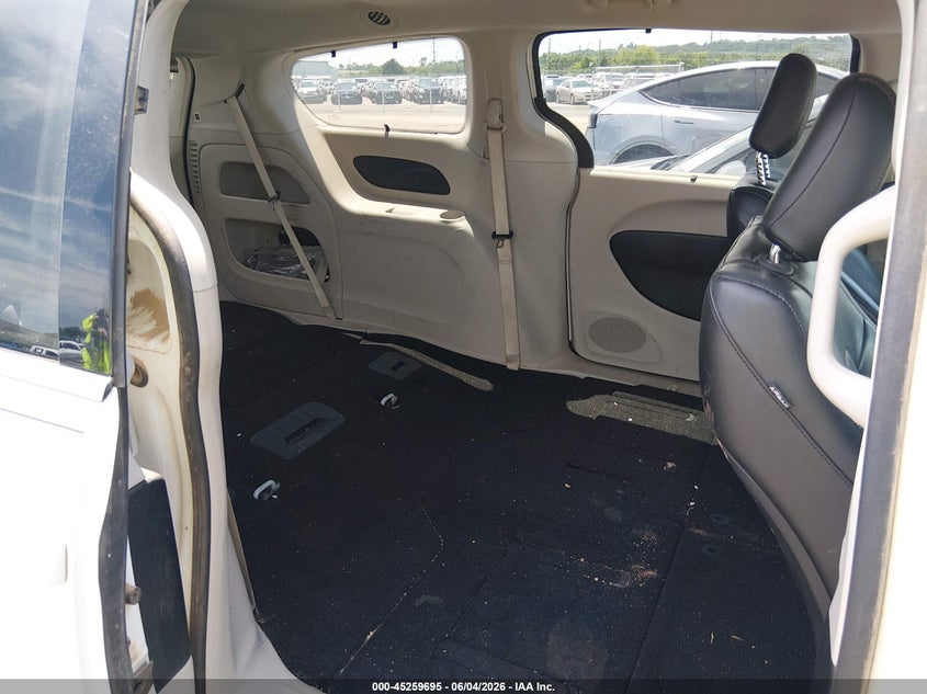 2019 Chrysler Pacifica VIN 2C4RC1BG5KR531704 IAAI salvage auction — FRONT END, Clear (Oklahoma), sold $1,625 on 2026-08-25 (photo 8)