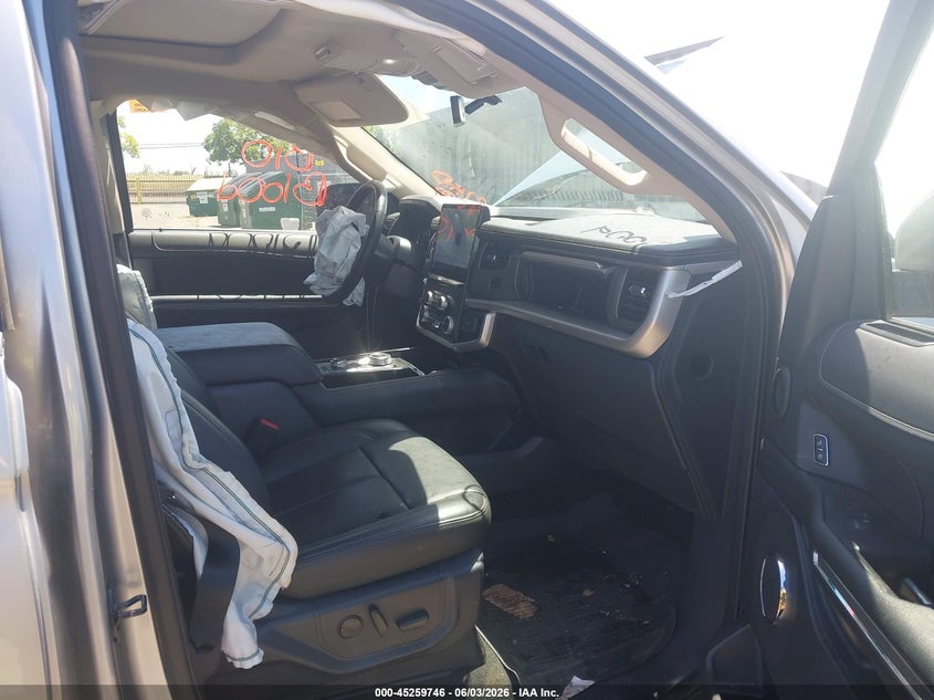 2024 Ford Expedition VIN 1FMJK1J86REA64953 IAAI salvage auction — BIO HAZARD, Salvage Title, sold $6,400 on 2026-07-22 (photo 5)