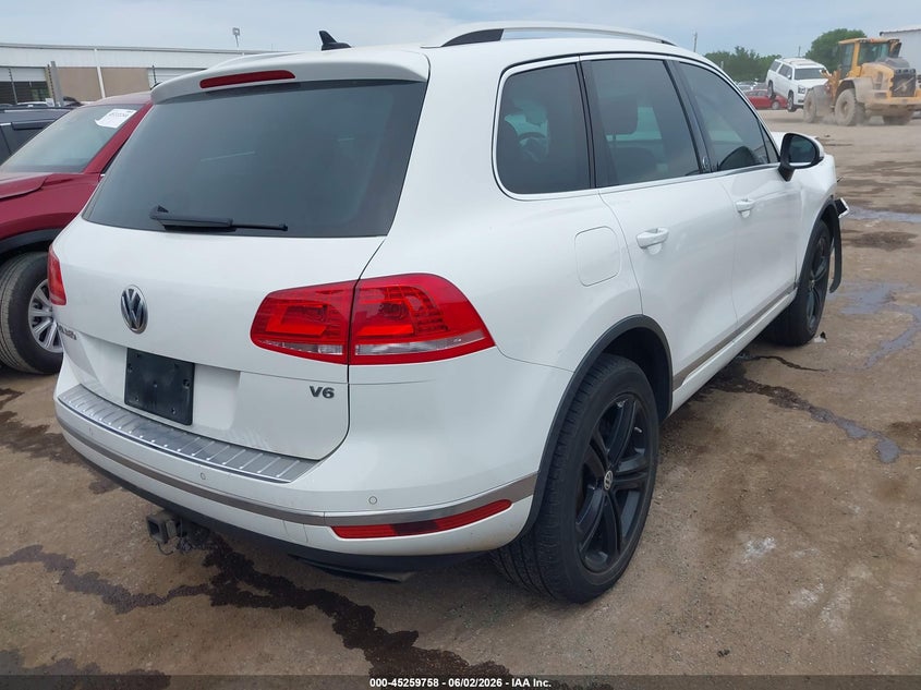 2017 Volkswagen Touareg VIN WVGRF7BP2HD006276 IAAI salvage auction — FRONT END, Salvage Title, sold $1,250 on 2026-07-08 (photo 4)