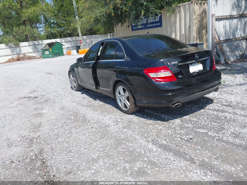 2011 Mercedes-benz C class VIN WDDGF5EB5BR155989 IAAI salvage auction — NORMAL WEAR, Clear (Florida), sold $700 on 2026-07-30 (photo 3)