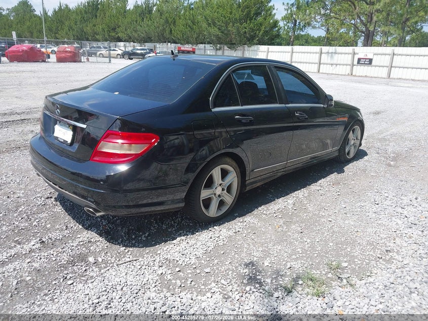 2011 Mercedes-benz C class VIN WDDGF5EB5BR155989 IAAI salvage auction — NORMAL WEAR, Clear (Florida), sold $700 on 2026-07-30 (photo 4)
