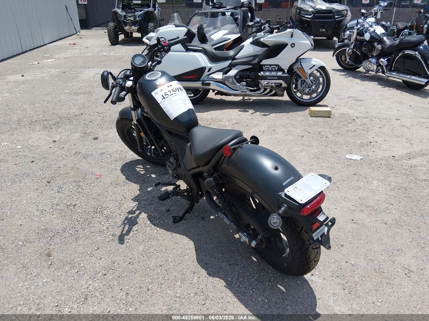2025 Honda Cm VIN MLHNC5303S5802597 IAAI salvage auction — RIGHT SIDE, Salvage Title, sold $2,800 on 2026-07-07 (photo 3)