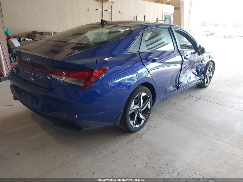 2023 Hyundai Elantra VIN KMHLS4AG2PU512898 IAAI salvage auction — SIDE, Salvage Title, sold $4,450 on 2026-07-29 (photo 4)