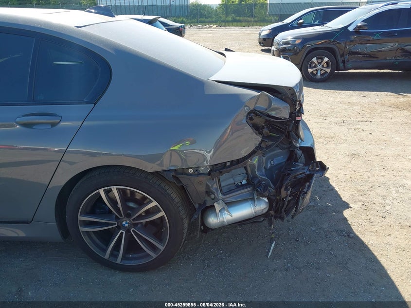 2022 BMW 7er VIN WBA7U2C04NCH50758 IAAI salvage auction — REAR END, Salvage Title, sold $24,750 on 2026-07-20 (photo 6)