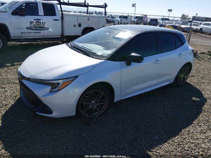 2025 Toyota Corolla VIN JTND4MBE2S3247698 IAAI salvage auction — RIGHT FRONT, Salvage (Oregon), sold $9,000 on 2026-07-13 (photo 2)