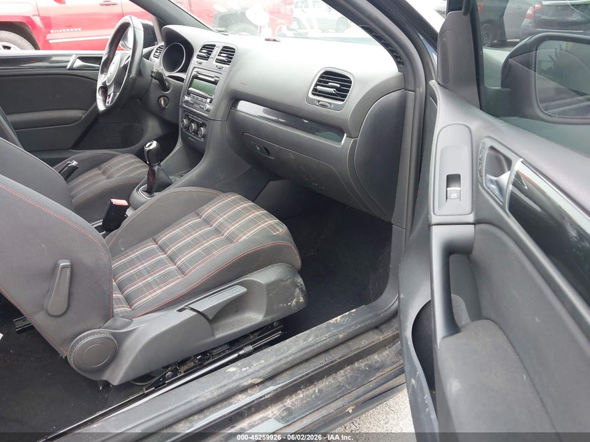2013 Volkswagen Gti VIN WVWEV7AJ7DW121196 IAAI salvage auction — FRONT END, Salvage Title, sold $2,550 on 2026-07-09 (photo 5)