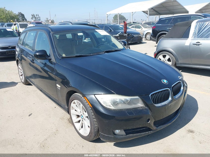 2011 BMW 3er VIN WBAUU3C5XBA541789 IAAI salvage auction — UNKNOWN, Clear - Dealer Only (California), sold $525 on 2026-07-08 (photo 1)