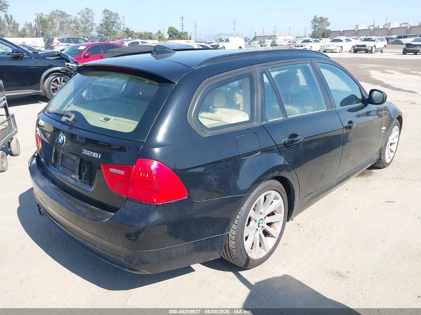 2011 BMW 3er VIN WBAUU3C5XBA541789 IAAI salvage auction — UNKNOWN, Clear - Dealer Only (California), sold $525 on 2026-07-08 (photo 4)