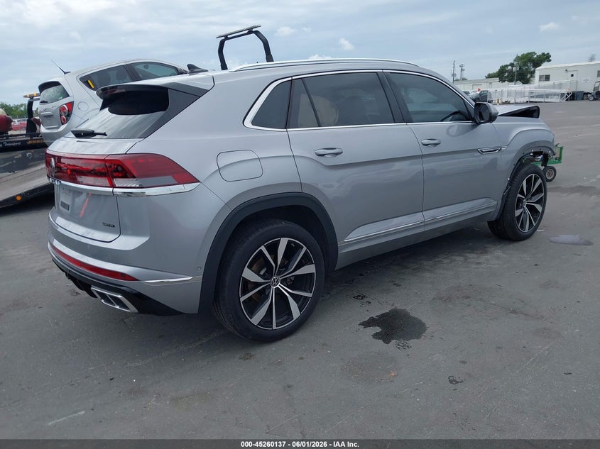 2025 Volkswagen Atlas cross sport VIN 1V2FE2CA8SC202726 IAAI salvage auction — FRONT END, Wait Title, sold $9,875 on 2026-08-17 (photo 4)