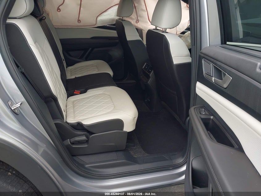 2025 Volkswagen Atlas cross sport VIN 1V2FE2CA8SC202726 IAAI salvage auction — FRONT END, Wait Title, sold $9,875 on 2026-08-17 (photo 8)