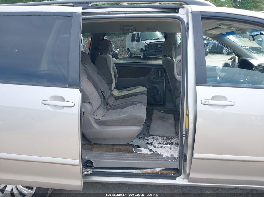 2006 Toyota Sienna VIN 5TDZA23C36S554404 IAAI salvage auction — LEFT SIDE, Clear (Massachusetts), sold $775 on 2026-07-31 (photo 8)
