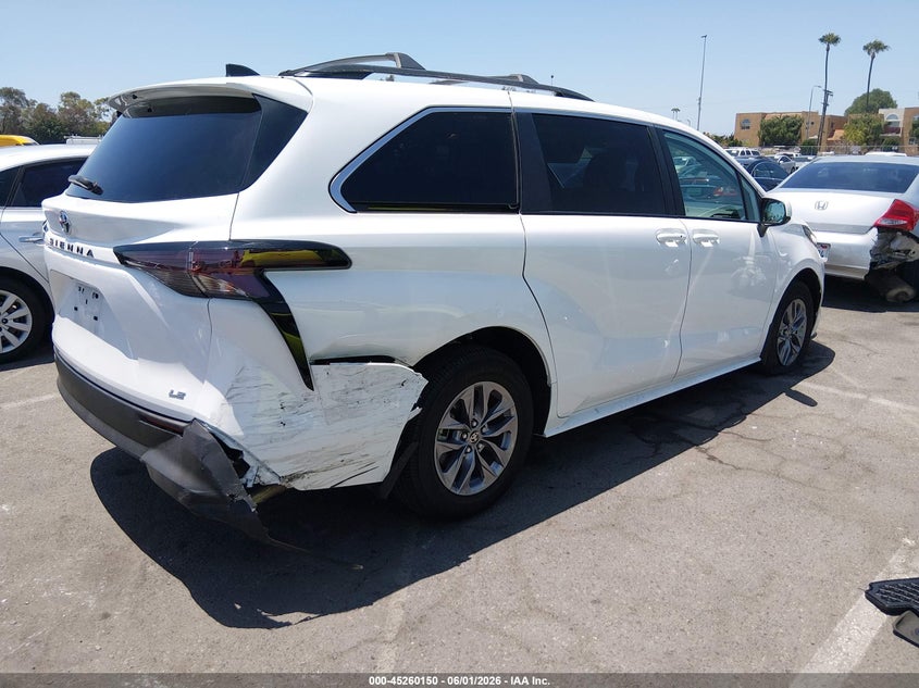 2025 Toyota Sienna VIN 5TDBRKEC0SS261707 IAAI salvage auction — RIGHT REAR, Salvage Title, sold $23,300 on 2026-07-29 (photo 4)