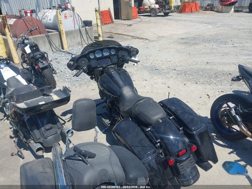 2022 Harley-davidson Street glide VIN 1HD1KRP1XNB640177 IAAI salvage auction — FRONT END, Salvage Title, sold $11,200 on 2026-07-08 (photo 3)