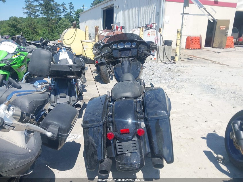 2022 Harley-davidson Street glide VIN 1HD1KRP1XNB640177 IAAI salvage auction — FRONT END, Salvage Title, sold $11,200 on 2026-07-08 (photo 6)