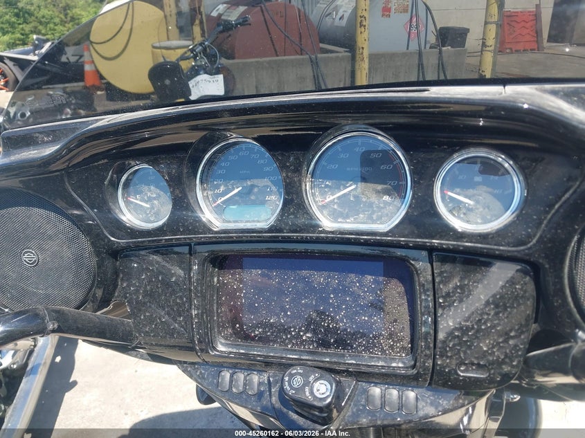 2022 Harley-davidson Street glide VIN 1HD1KRP1XNB640177 IAAI salvage auction — FRONT END, Salvage Title, sold $11,200 on 2026-07-08 (photo 7)
