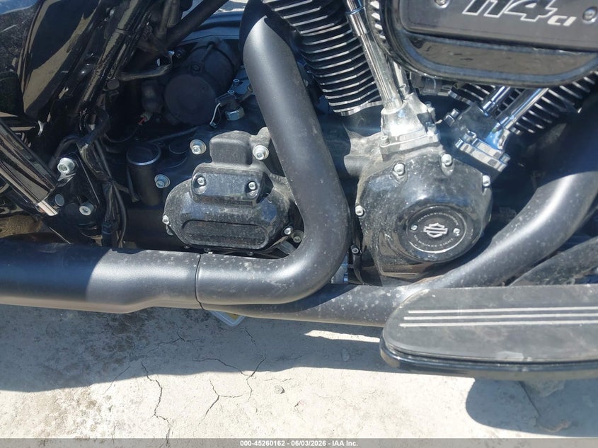 2022 Harley-davidson Street glide VIN 1HD1KRP1XNB640177 IAAI salvage auction — FRONT END, Salvage Title, sold $11,200 on 2026-07-08 (photo 8)