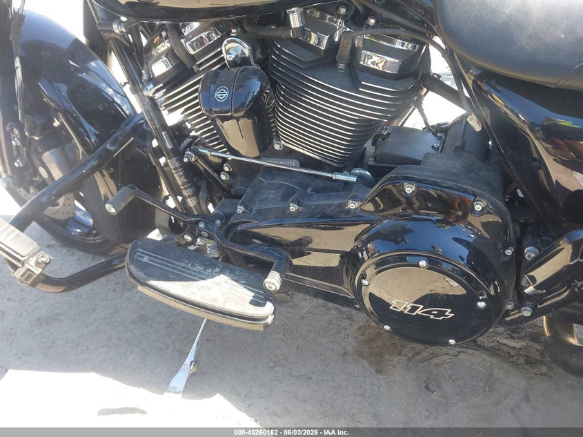 2022 Harley-davidson Street glide VIN 1HD1KRP1XNB640177 IAAI salvage auction — FRONT END, Salvage Title, sold $11,200 on 2026-07-08 (photo 9)