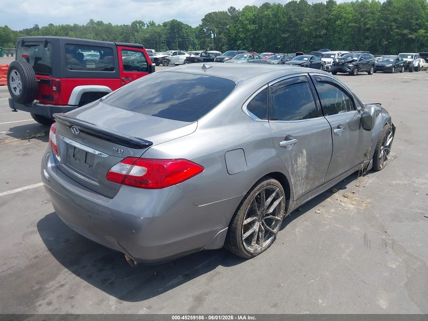 2013 Infiniti VIN JN1BY1APXDM512711 IAAI salvage auction — ROLLOVER, Salvage (North Carolina), sold $125 on 2026-07-22 (photo 4)
