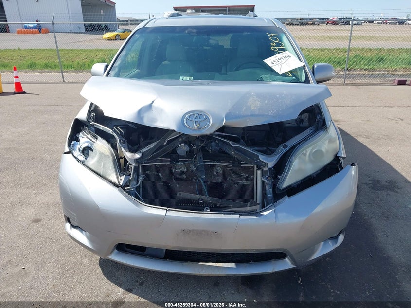 2012 Toyota Sienna VIN 5TDYK3DC7CS231238 IAAI salvage auction — FRONT & REAR, Salvage Title, sold $1,275 on 2026-07-20 (photo 6)