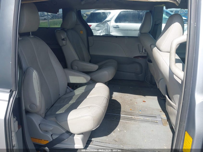 2012 Toyota Sienna VIN 5TDYK3DC7CS231238 IAAI salvage auction — FRONT & REAR, Salvage Title, sold $1,275 on 2026-07-20 (photo 8)