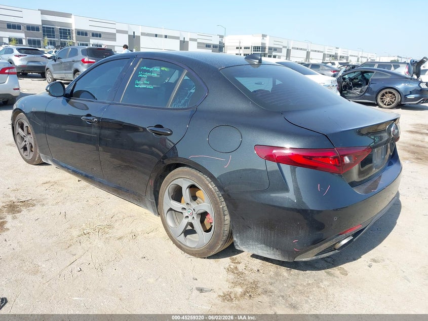 2017 Alfa romeo Giulia VIN ZARFAEBN8H7538628 IAAI salvage auction — UNDERCARRIAGE, Salvage (Texas), sold $75 on 2026-07-28 (photo 3)
