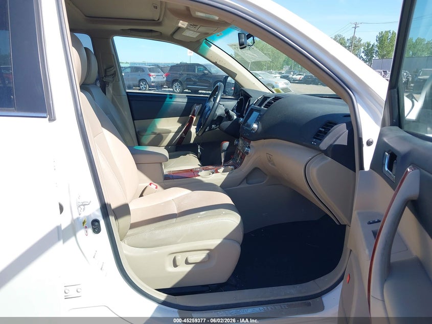 2012 Toyota Highlander VIN 5TDDK3EH2CS133632 IAAI salvage auction — FRONT END, Salvage Title, sold $4,450 on 2026-07-08 (photo 5)