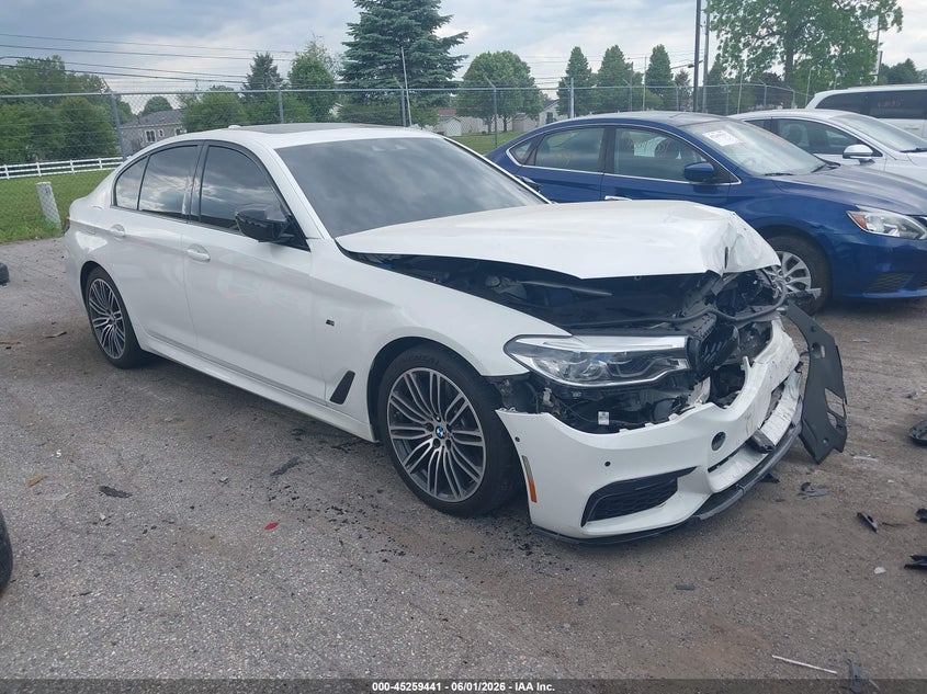 2019 BMW 5er VIN WBAJE7C5XKWW11138 — IAAI salvage auction photo