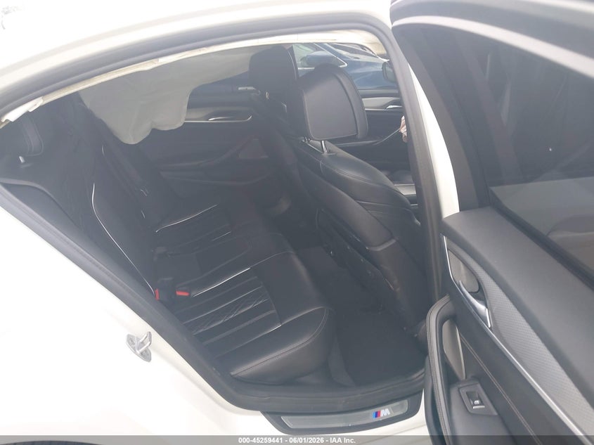 2019 BMW 5er VIN WBAJE7C5XKWW11138 IAAI salvage auction — FRONT END, Salvage Title, sold $8,600 on 2026-07-30 (photo 8)